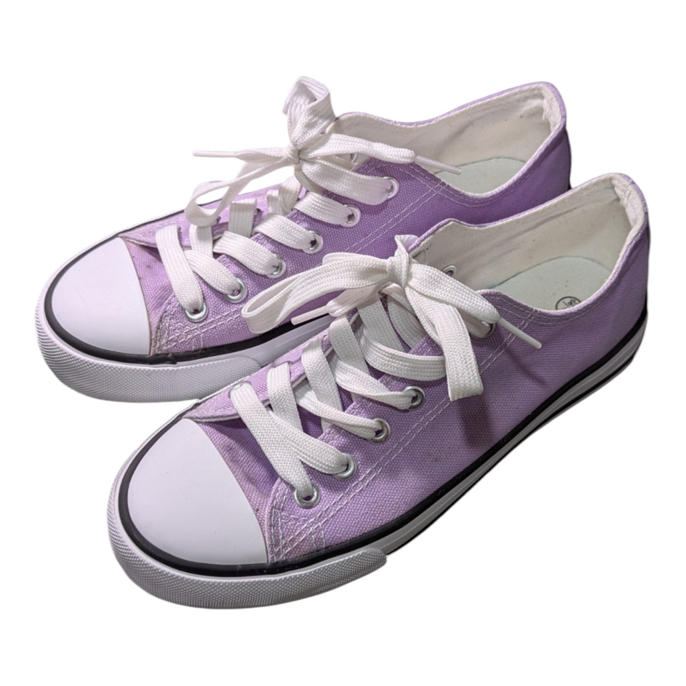 Canvas Low-Top Sneakers - Classic White Laces And Durable Rubber Soles - Size 5